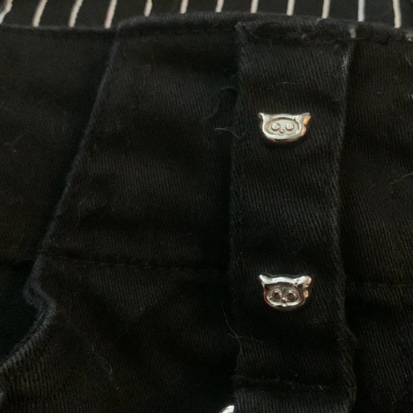 Skelanimals size 15 bunny patch shorts. bunny hardwear, long straps along side - Picture 3 of 9